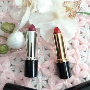 🥰HOST PICK🥰 2 Elizabeth Arden Lipsticks